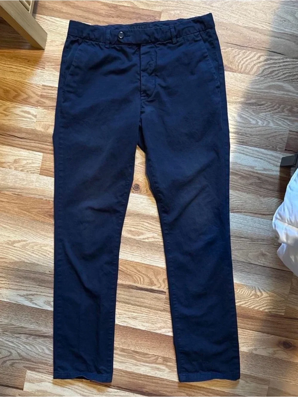 Men's Slim Chino Pants in Navy